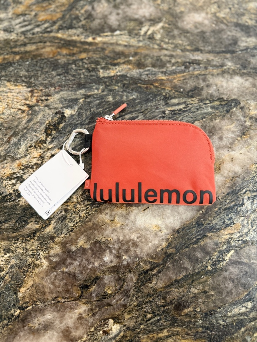 NWT Lululemon Clippable Card Pouch Orange Zip Wallet Keychain Clip Travel - Picture 3 of 15